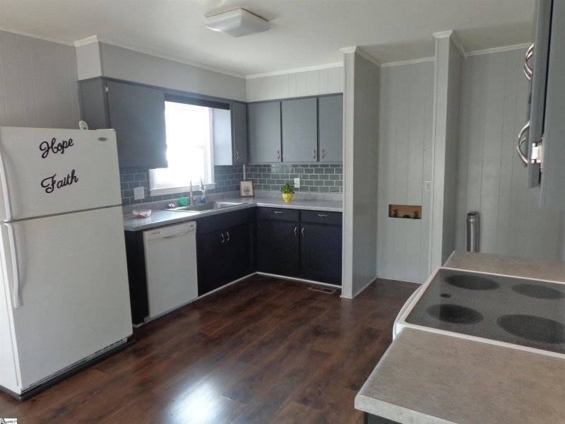 Property image 4 at 258 Clearview Circle, Travelers Rest, SC 29690-9547