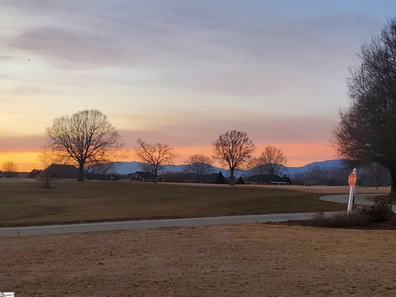 Property image 5 of 1 Carnoustie Court in Links O Tryon, Campobello, SC 29322