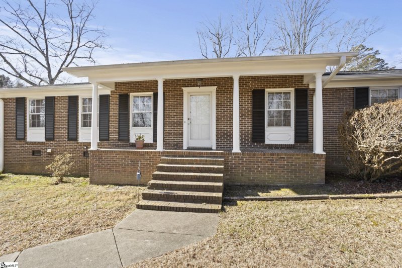 Property image 4 at 403 Confederate Circle, Taylors, SC 29687