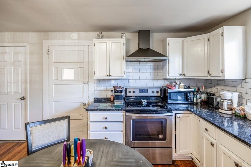 Property image 3 at 249 Poole Street, Woodruff, SC 29388