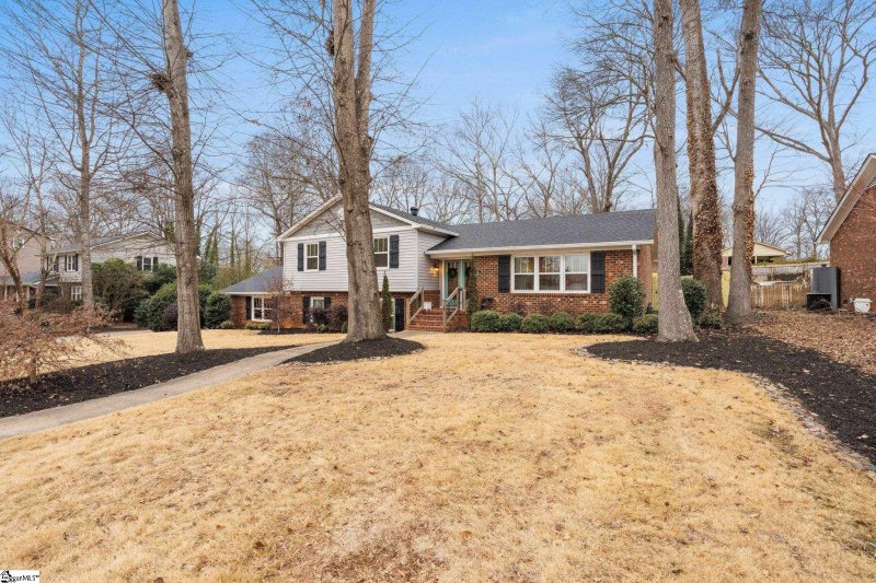 Property image 3 at 1 Donington Drive, Greenville, SC 29615
