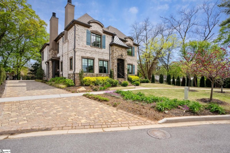 Property image 3 at 29 Augusta Walk Avenue, Greenville, SC 29605