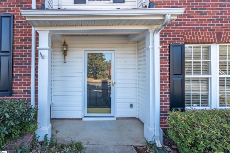 Property image 2 at 100 Auburn Top Lane, Mauldin, SC 29662