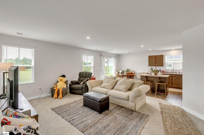 Property image 3 of 2068 Wexley Drive in Elmwood Cottages, Boiling Springs, SC 29316