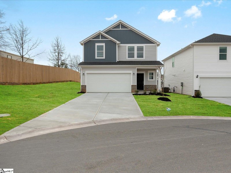 612 Spruce Pine Drive