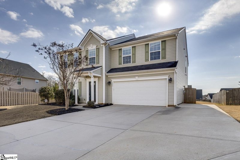 Property image 2 of 711 Ethridge Point in Glen Lake, Boiling Springs, SC 29316
