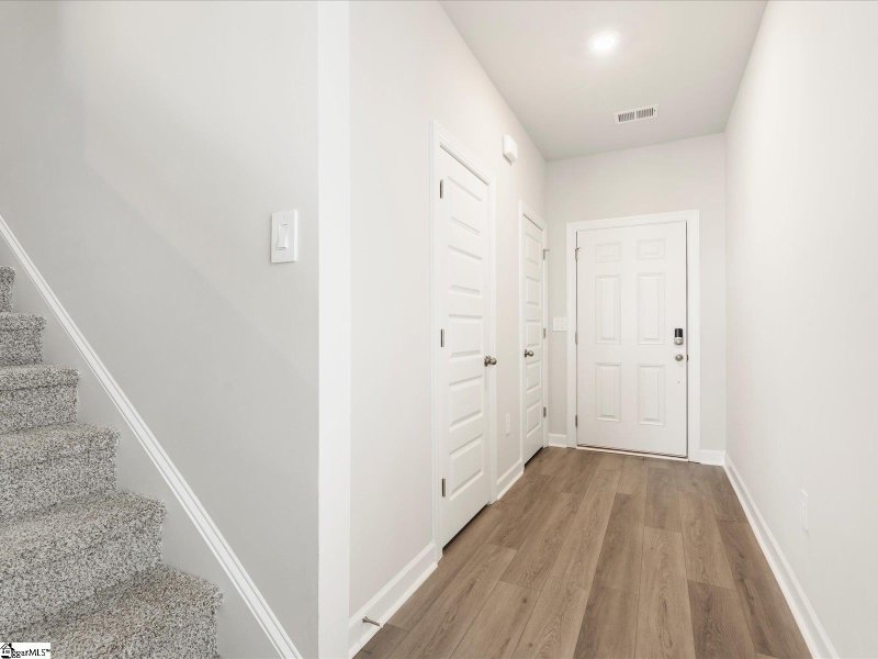 Property image 2 at 605 Spruce Pine Drive, Pendleton, SC 29670