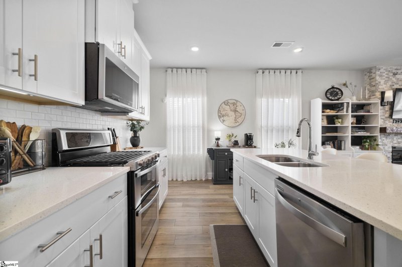 Property image 5 at 42 Centimeters Drive, Mauldin, SC 29662