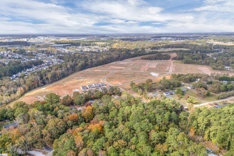 Property image 4 at 103 Denbigh Lane, Greenville, SC 29605