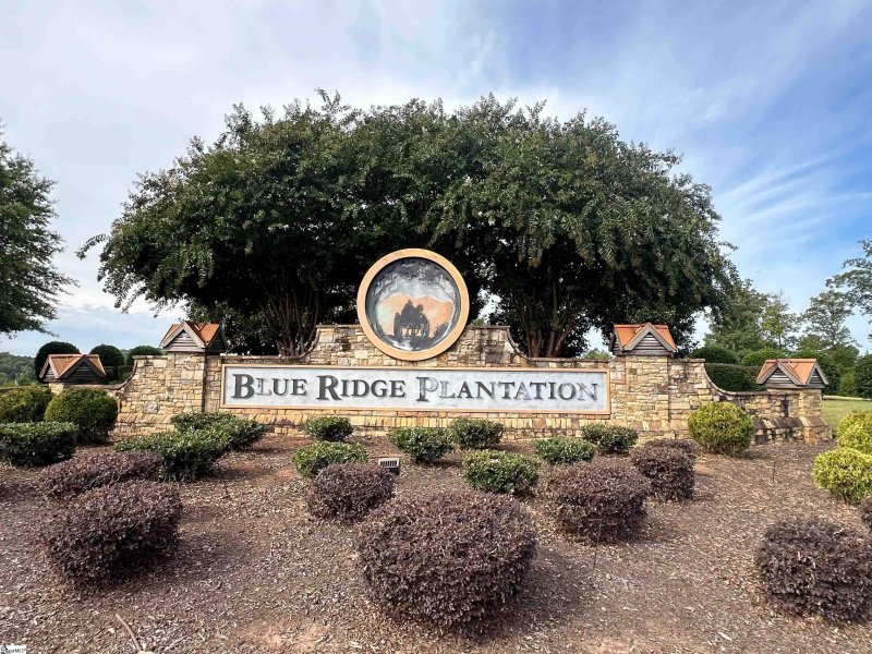 Property image 4 at 5 Nina Meadows Drive, Taylors, SC 29687