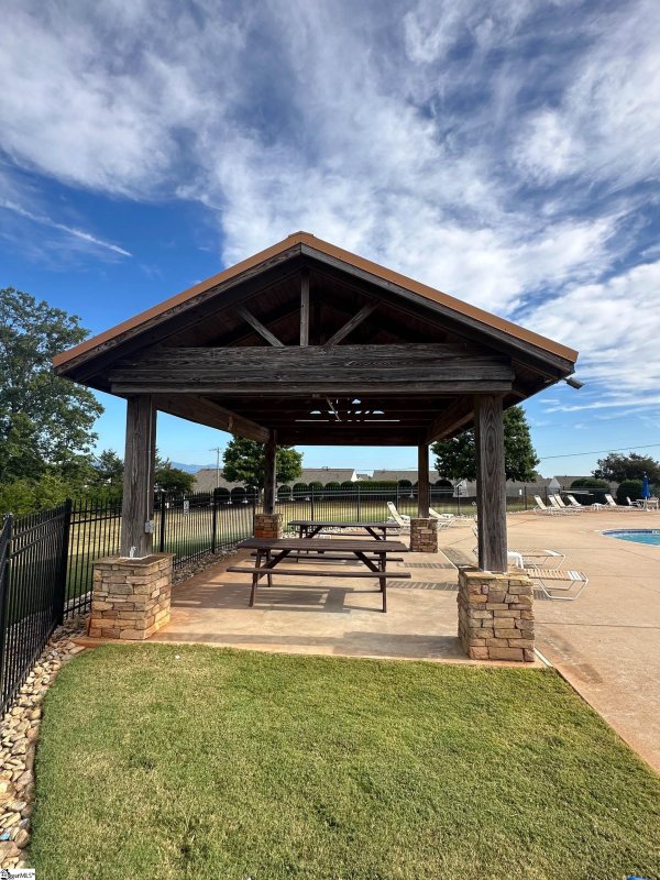 Property image 5 at 5 Nina Meadows Drive, Taylors, SC 29687