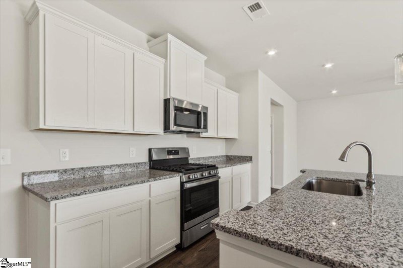 Property image 2 at 5019 Crosswell Court, Boiling Springs, SC 29316