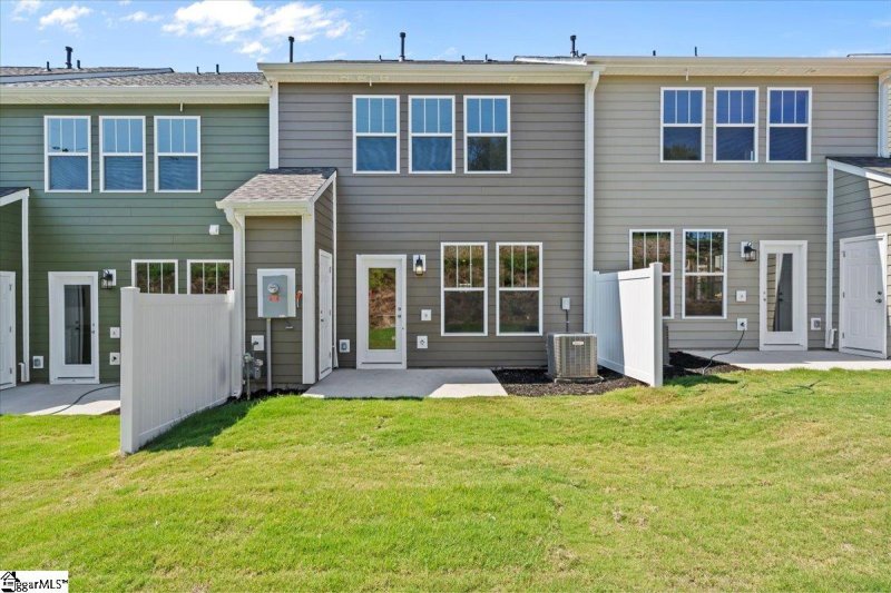 Property image 3 at 240 Tippin Trail, Travelers Rest, SC 29690