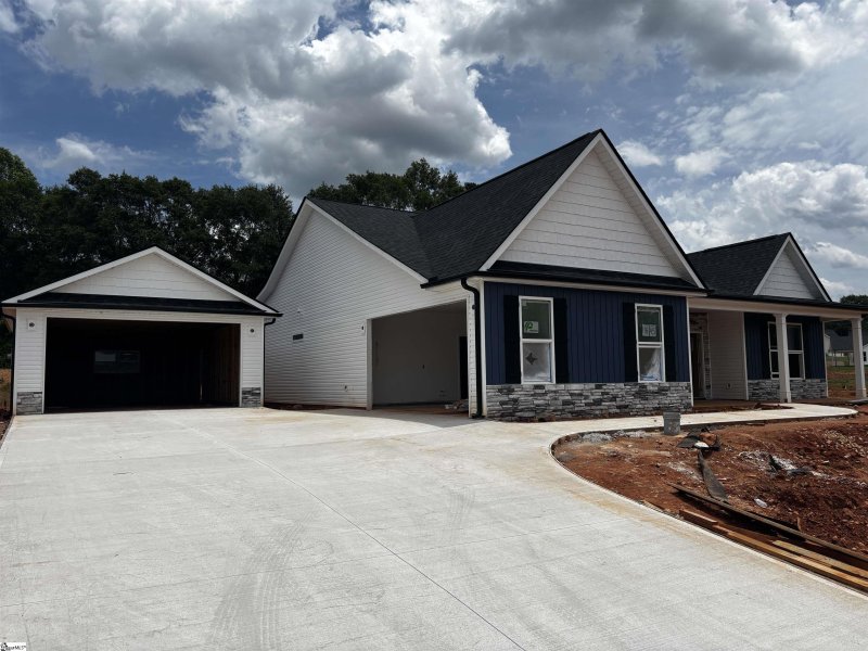 Property image 2 at 116 Hinton Farms Drive, Easley, SC 29640