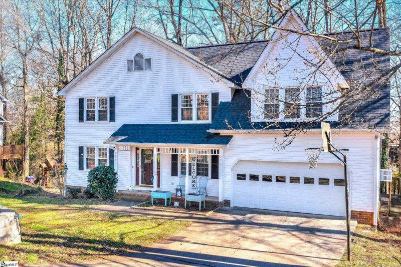 Property image 3 at 105 Bent Tree Street, Easley, SC 29642-3002