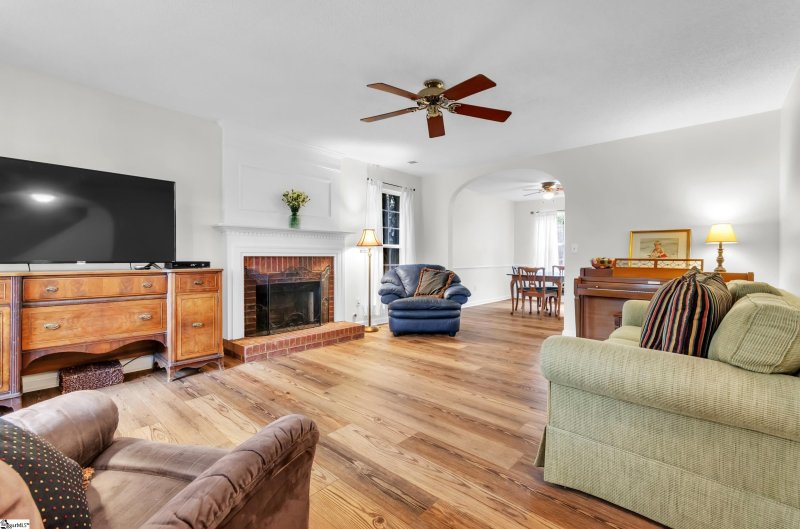 Property image 3 at 103 Barley Barn Court, Greenville, SC 29607