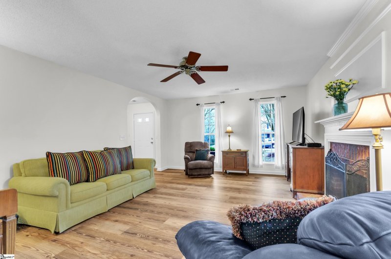 Property image 4 at 103 Barley Barn Court, Greenville, SC 29607