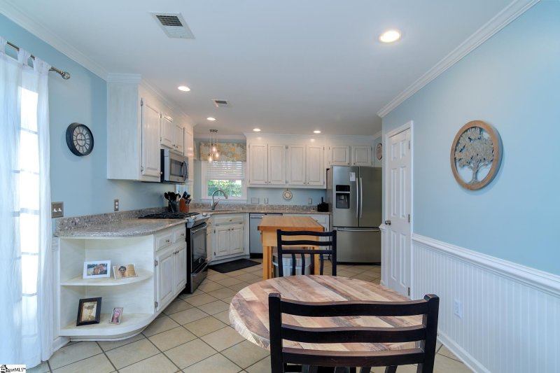 Property image 4 at 5 Taunton Court, Simpsonville, SC 29680