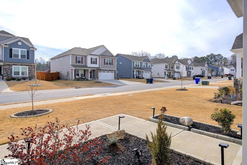 Property image 3 at 106 Bruinen Drive, Fountain Inn, SC 29644