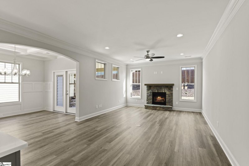 Property image 3 at 6 Ainsworth Street, Greenville, SC 29607