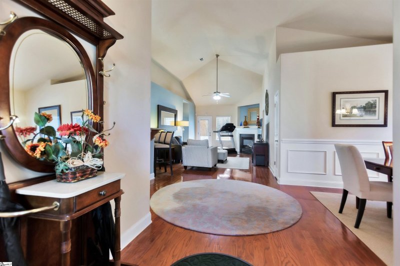 Property image 2 at 304 Airdale Lane, Simpsonville, SC 29680