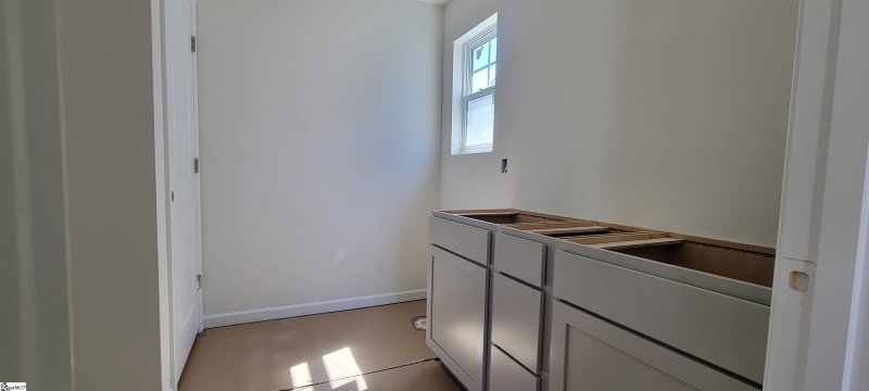 Property image 4 at 6047 Willutuck Drive, Boiling Springs, SC 29316