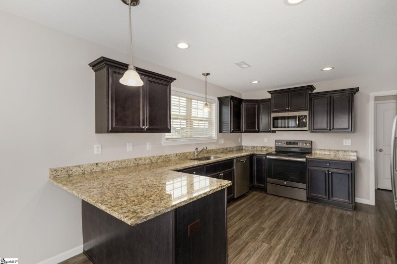 Property image 2 at 205 Lockeland Park Drive, Simpsonville, SC 29681