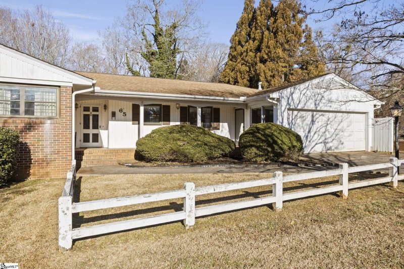 Property image 3 at 65 Lake Forest Drive, Greenville, SC 29609