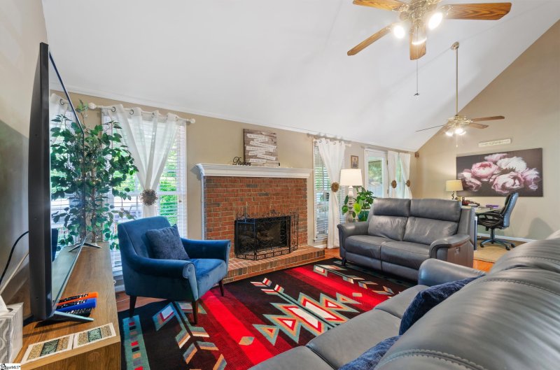 Property image 3 at 220 Edwards Mill Road, Taylors, SC 29687