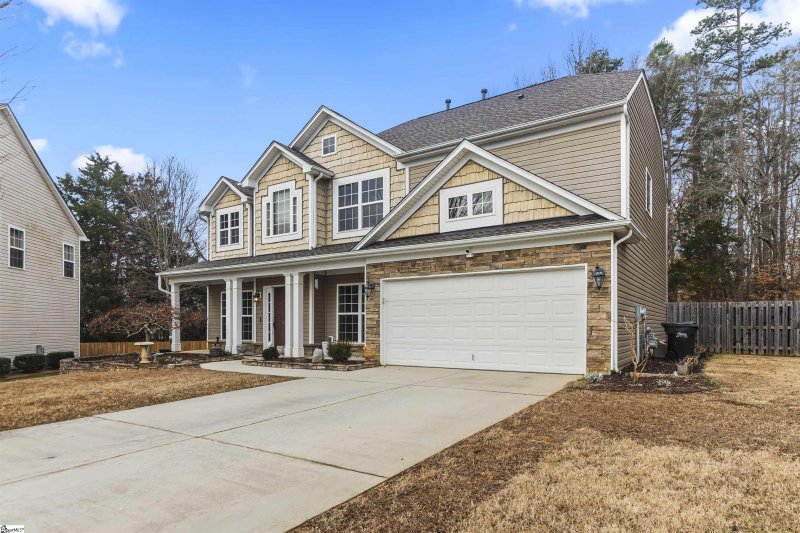Property image 2 at 9 Broomcage Court, Simpsonville, SC 29680