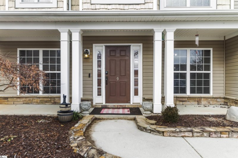 Property image 4 at 9 Broomcage Court, Simpsonville, SC 29680