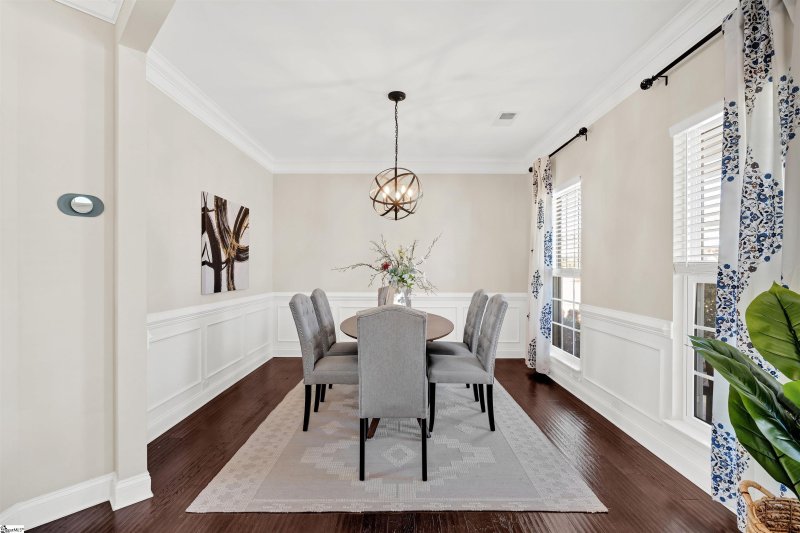 Property image 4 at 10 Alister Drive, Greenville, SC 29607