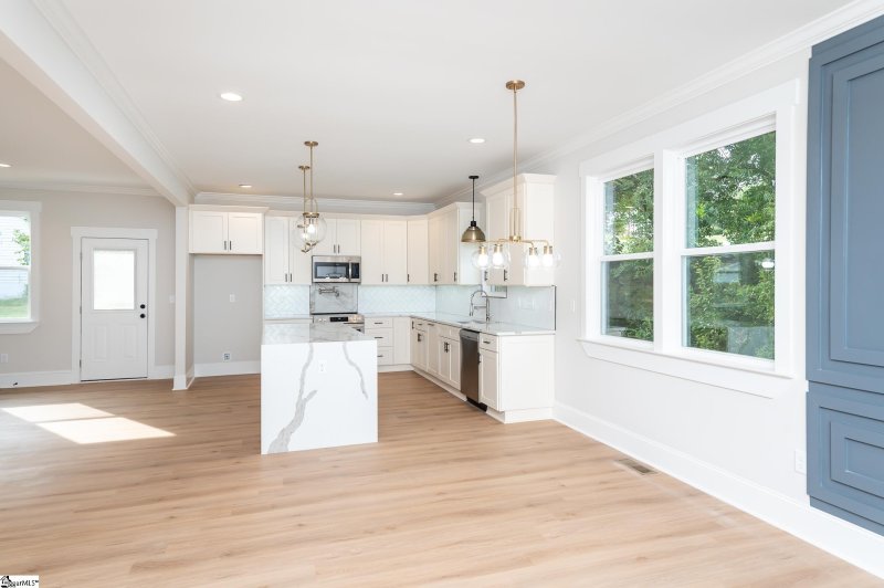 Property image 4 at 108 Averill Street, Greenville, SC 29601