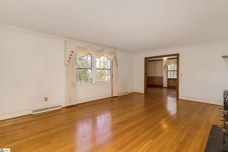 Property image 5 at 6 Tranquil Avenue, Greenville, SC 29615