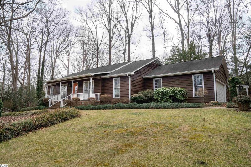 Property image 3 at 902 Sussex Court, Spartanburg, SC 29301