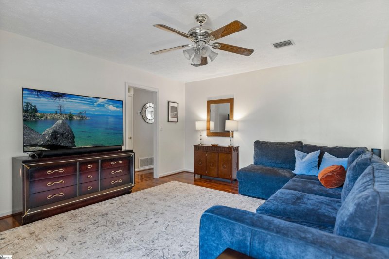 Property image 2 at 115 Sigmon Drive, Mauldin, SC 29662