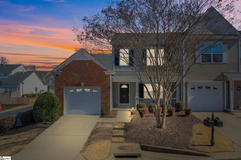 Property image 2 at 101 Pine Walk Drive, Greenville, SC 29615