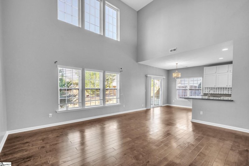 Property image 5 at 6 Lenten Rose Court, Simpsonville, SC 29680