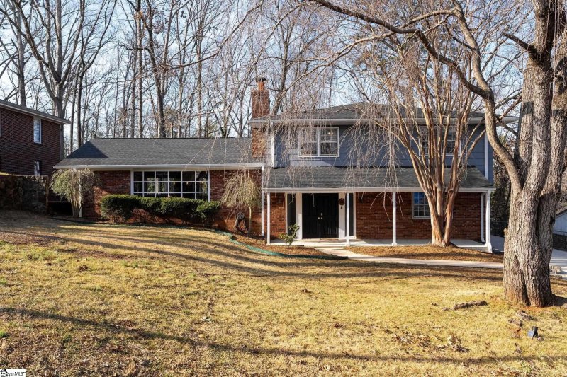 29 Lockwood Avenue