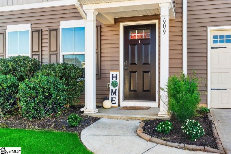 Property image 2 at 609 Maplestead Farms Court, Greenville, SC 29617
