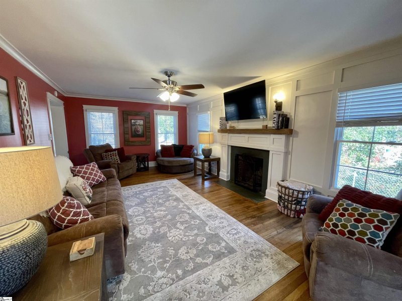 Property image 5 at 403 Elm Street, Clinton, SC 29325