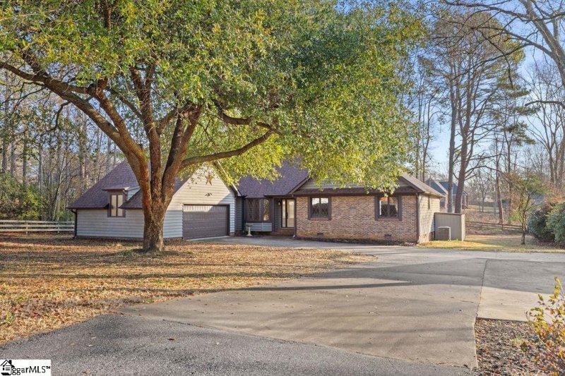 Property image 3 at 2512 Cobbs Way, Anderson, SC 29621