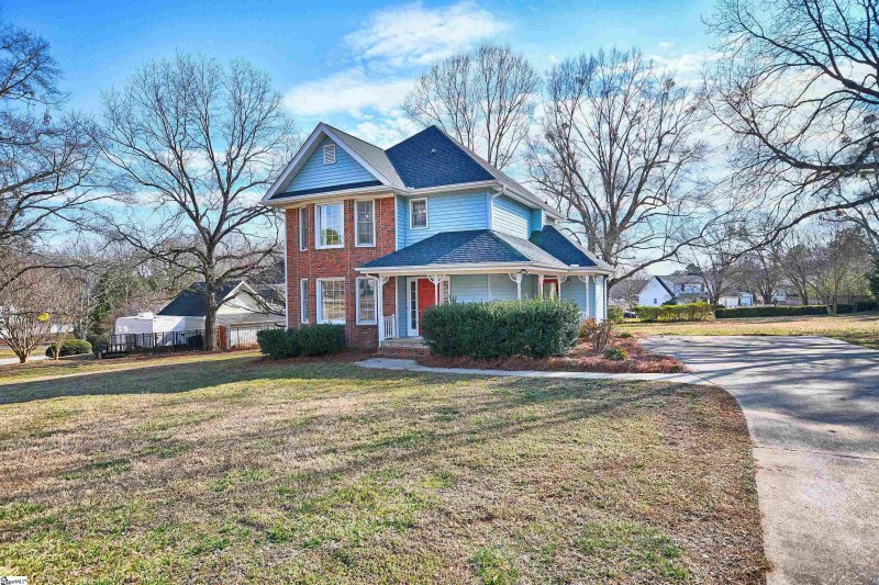 Property image 3 at 105 Wyatt Oaks Court, Easley, SC 29642