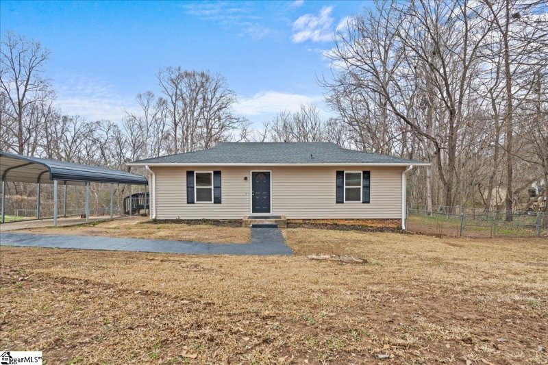 Property image 2 at 326 Millbank Road, Wellford, SC 29385