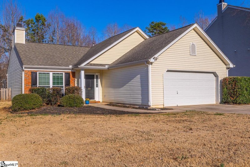 Property image 2 at 218 Bonnie Woods Drive, Greenville, SC 29605