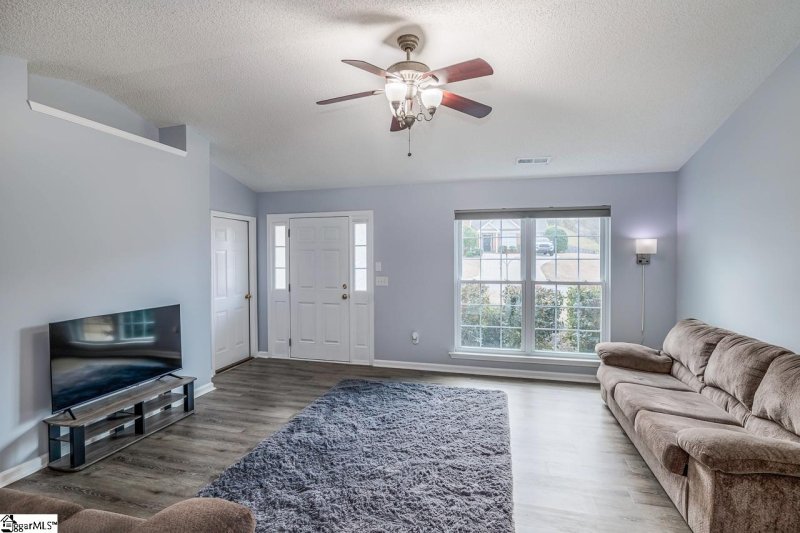 Property image 4 at 218 Bonnie Woods Drive, Greenville, SC 29605