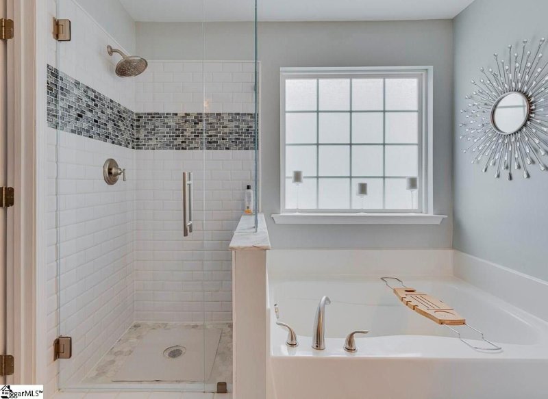 Property image 3 at 45 Brockmore Drive, Greenville, SC 29605