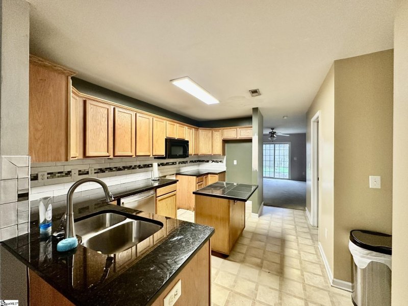 Property image 5 at 75 Birdsong Lane, Taylors, SC 29687