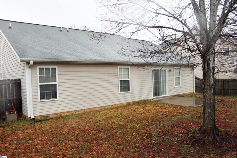 Property image 4 at 14 Heatherfield Drive, Simpsonville, SC 29680