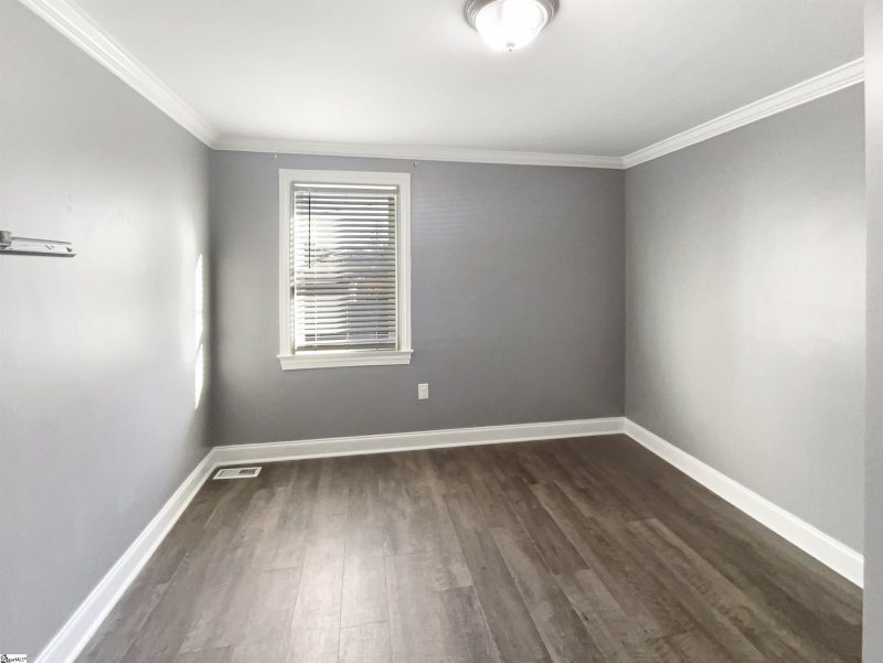 Property image 5 at 318 Crosby Circle, Greenville, SC 29605
